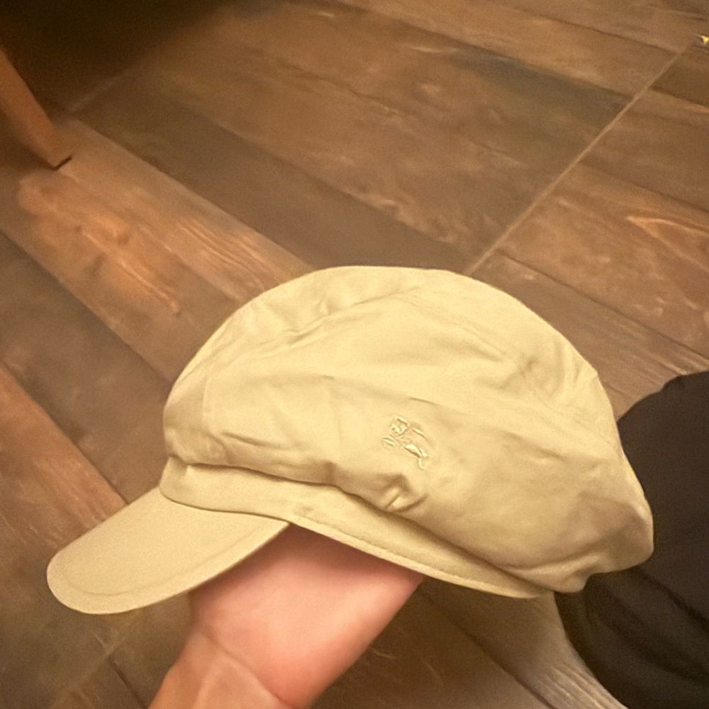 BURBERRY VINTAGE FLAT CAP - Picture 10 of 15